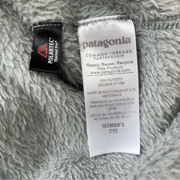 Patagonia Re-Tool Snap Pullover Fleece in Light Grey and Coral - Picture 5 of 6